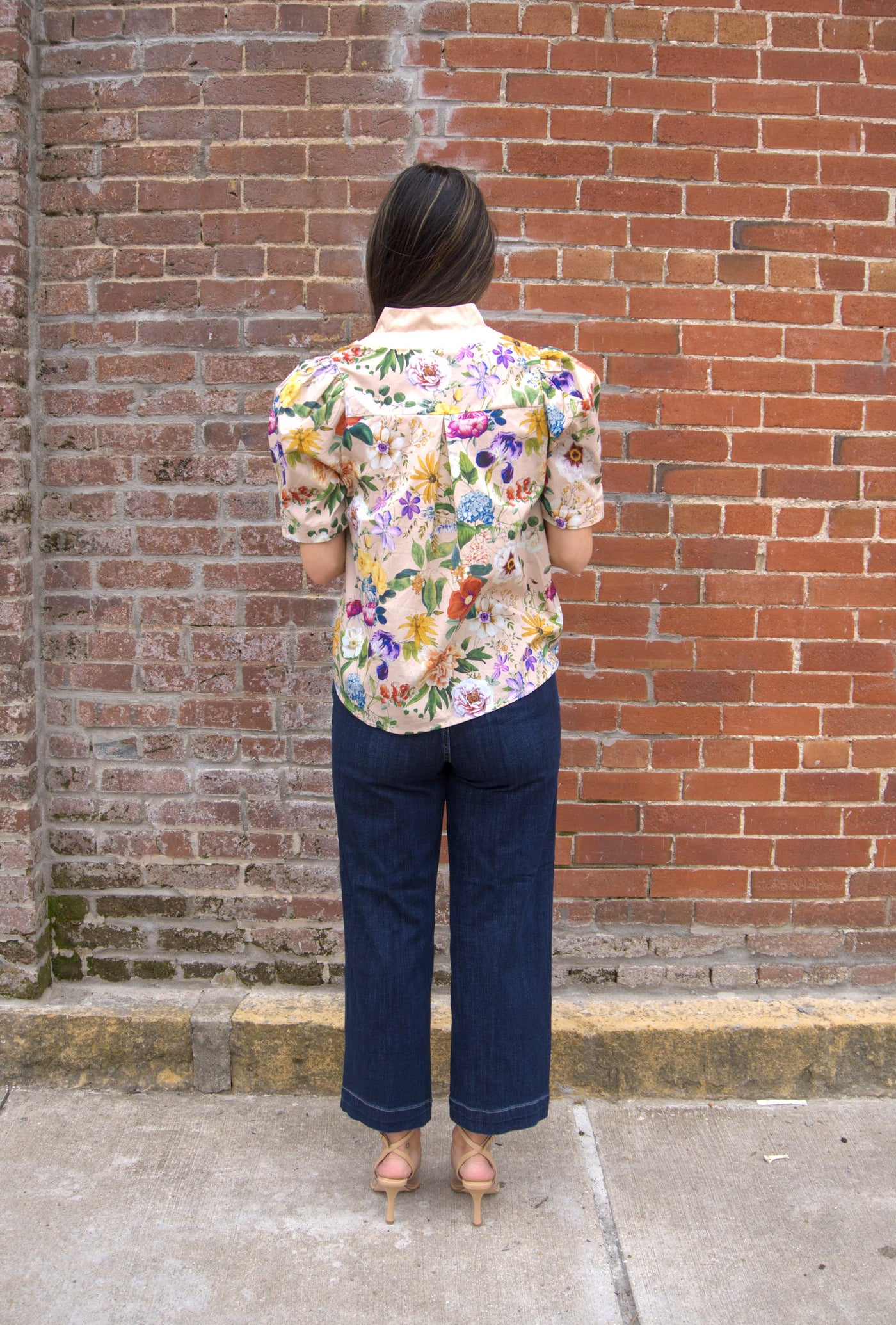 Women’s floral puff sleeve top with contrast button-trimmed band collar, button-front closure, and lightweight semi-sheer fabric
