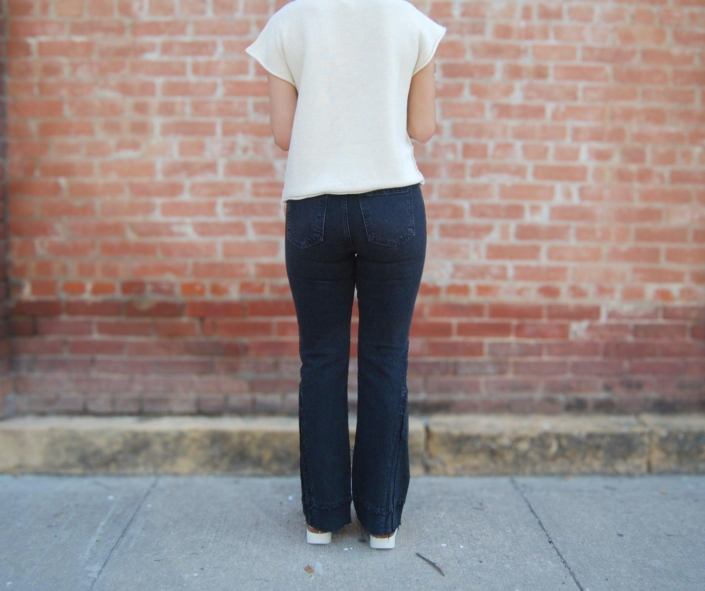 Liverpool Hannah Flare w/Crafty Seaming-Bottoms,clothing,Crafty Seaming,denim,Flare,Flared,Hannah,Hi-Rise,High Rise,Jeans,Mooreland,Sale,Women,women's-[option4]-[option5]-[option6]-Bella Bliss Boutique in Texas