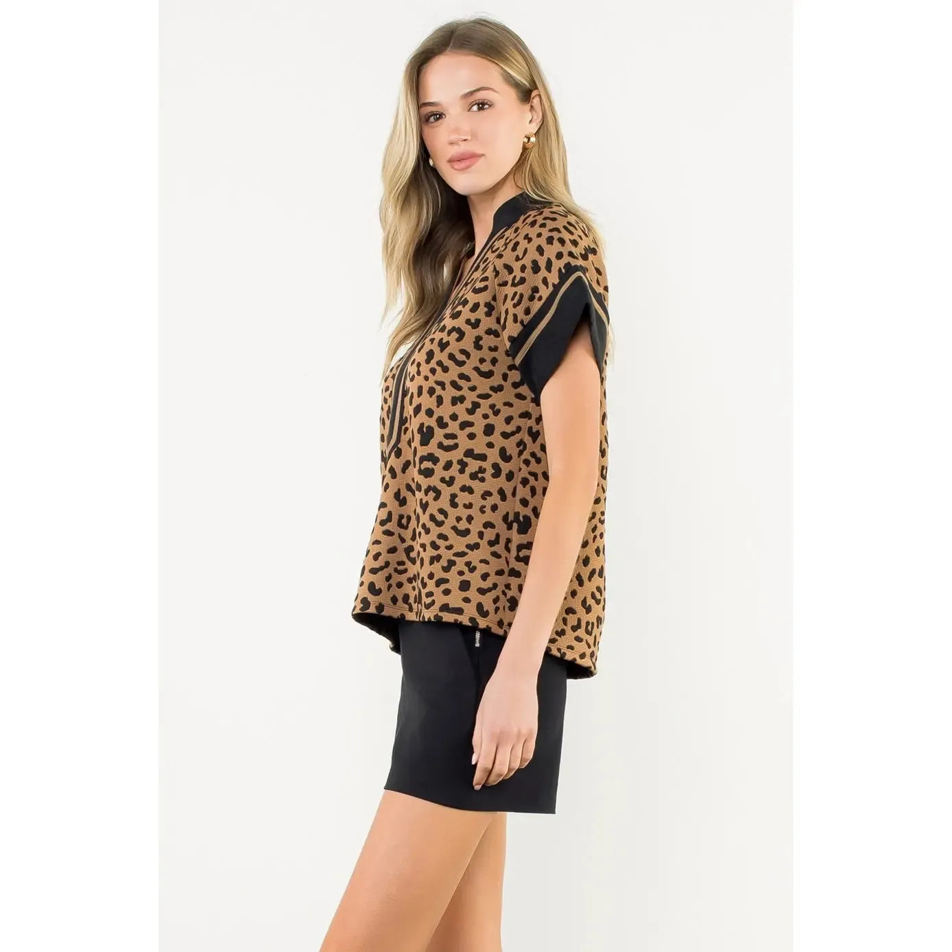 Short Sleeve Cheetah Print V-Neck Top-Black,Brown,Casual Chic,Cheetah,Cheetah Print,Knit,leopard,Lightweight,Short Sleeve,Top,Tops,V-Neck,Women,women's-[option4]-[option5]-[option6]-Bella Bliss Boutique in Texas