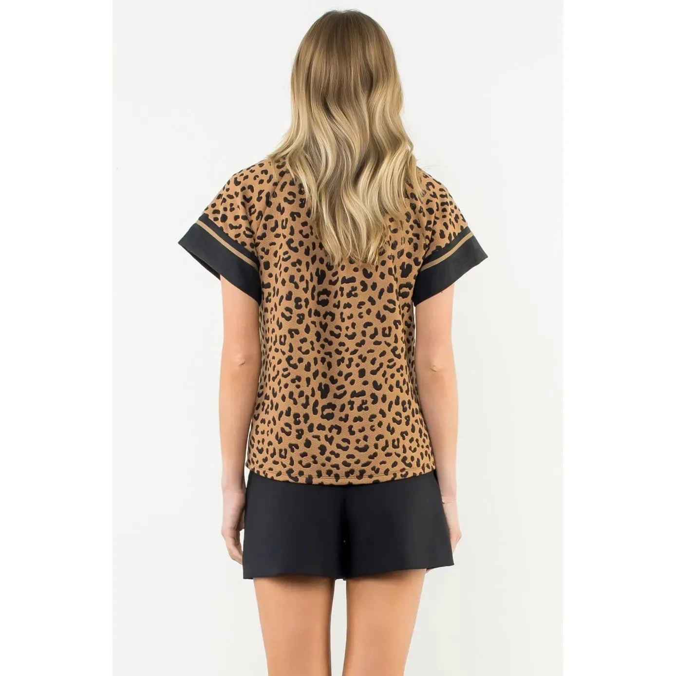 Short Sleeve Cheetah Print V-Neck Top-Black,Brown,Casual Chic,Cheetah,Cheetah Print,Knit,leopard,Lightweight,Short Sleeve,Top,Tops,V-Neck,Women,women's-[option4]-[option5]-[option6]-Bella Bliss Boutique in Texas