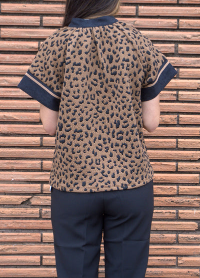 Short Sleeve Cheetah Print V-Neck Top-Black,Brown,Casual Chic,Cheetah,Cheetah Print,Knit,leopard,Lightweight,Short Sleeve,Top,Tops,V-Neck,Women,women's-[option4]-[option5]-[option6]-Bella Bliss Boutique in Texas