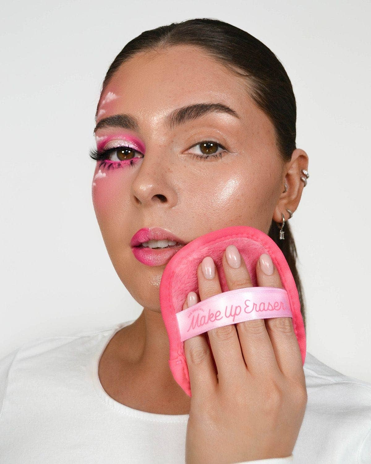 The Pink Daily MakeUp Eraser-Chidren & Tween,Chidrens/Tweens,Children & Tween,Children & Tweens,gift,Gifts,Gifts for Her,Hot Pink,MakeUp Eraser,Pink,Women,women's-[option4]-[option5]-[option6]-Bella Bliss Boutique in Texas