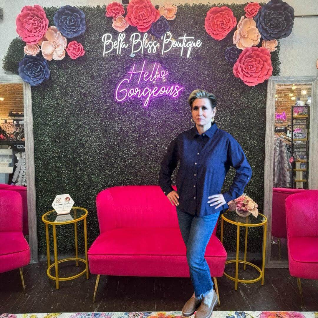 Traveler High-Low Top-Bright Green,clothing,Hi-Low,HI-Low Hem,High-Low,navy,Sale,Top,Tops,Women,women's-[option4]-[option5]-[option6]-Bella Bliss Boutique in Texas