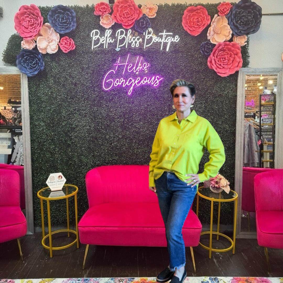 Traveler High-Low Top-Bright Green,clothing,Hi-Low,HI-Low Hem,High-Low,navy,Sale,Top,Tops,Women,women's-[option4]-[option5]-[option6]-Bella Bliss Boutique in Texas